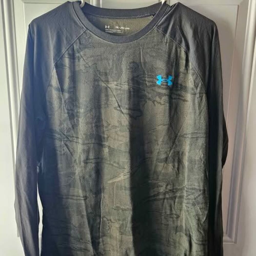 YXL Under Armour Longsleeve shirt